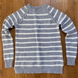 Grey and white stripe should detail sweater